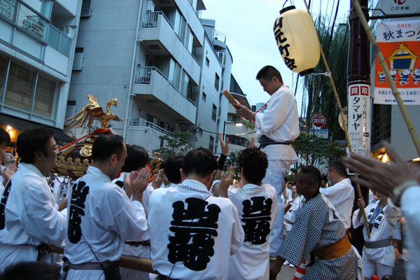 2016年祭礼 御神輿練りの画像